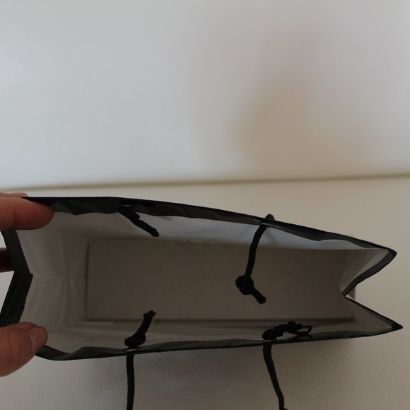 CHANEL BLACK SMALL SHOPPING BAG PAPER - Picture 4 of 5